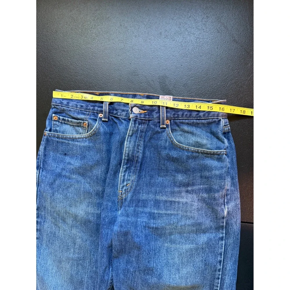 Levis 505 Regular Fit Jeans Mens 33x32 Medium Wash Blue Straight Leg Denim